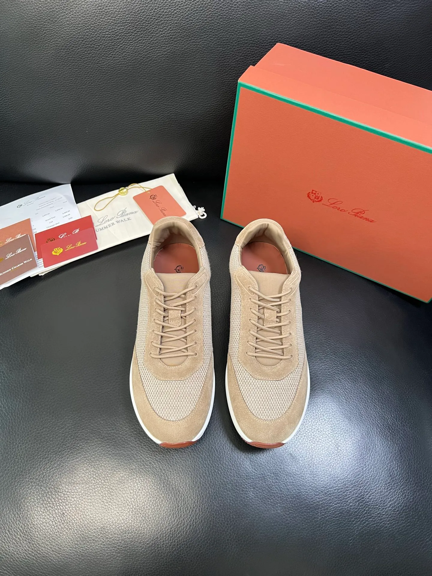 Men's shoes 💰740 Loro Men's shoes 💰iana High-quality top crafts Noyo Piana New product counter synchronized with original factory configuration, uppers imported from Italy cowhide fabric, high-quality splicing technology, soles: original soles specially provided by the original factory, exclusive movable molded soles super comfortable, original factory and single goods, welcome to compare, code number 39-44 (order 38 45 46)